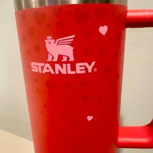 NWT Limited Edition Valentines Day Stanley 30 oz Tumbler Ruby Hearts